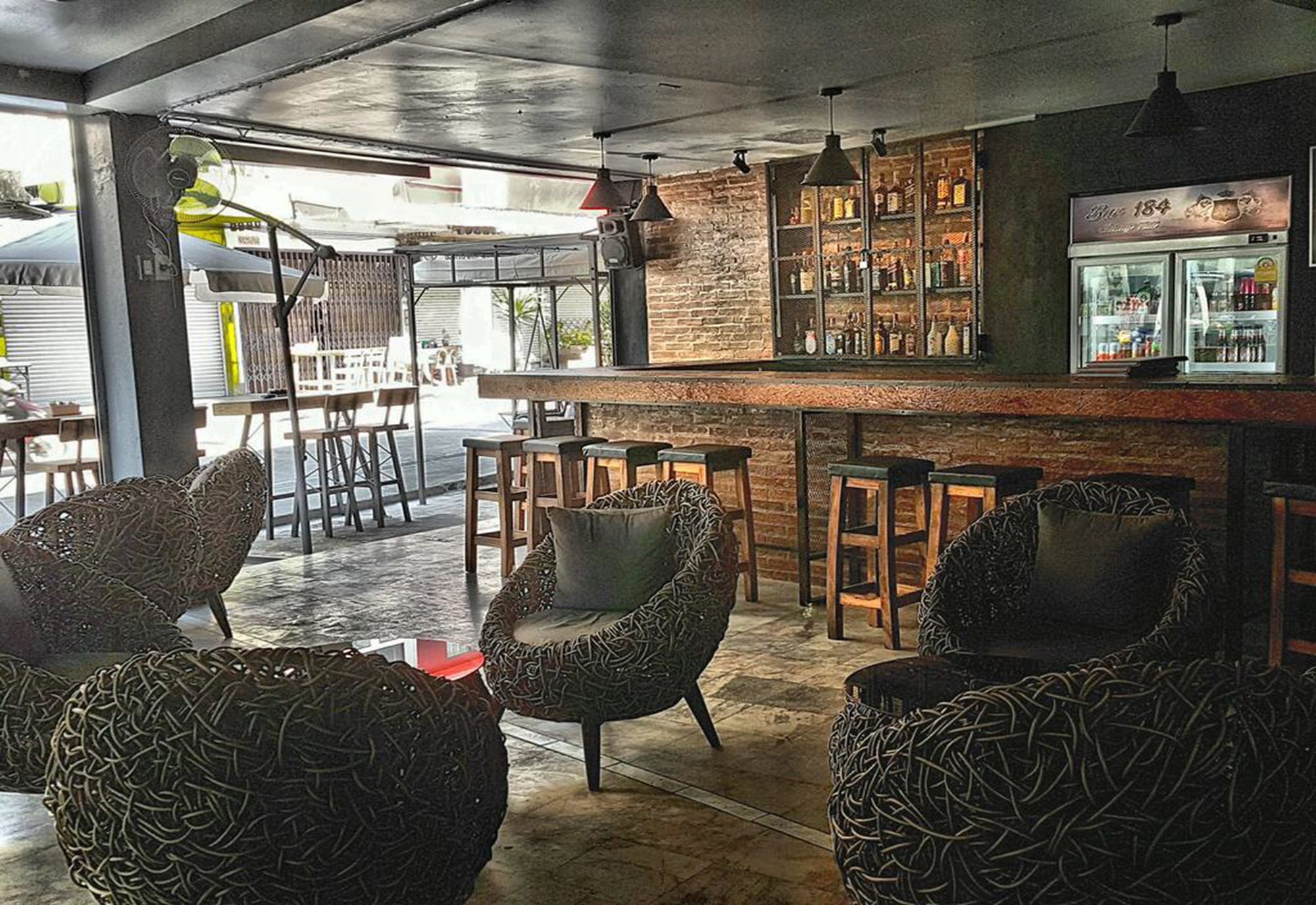 Bar 184 Party Hostel (Adults Only) Chiang Rai Dış mekan fotoğraf