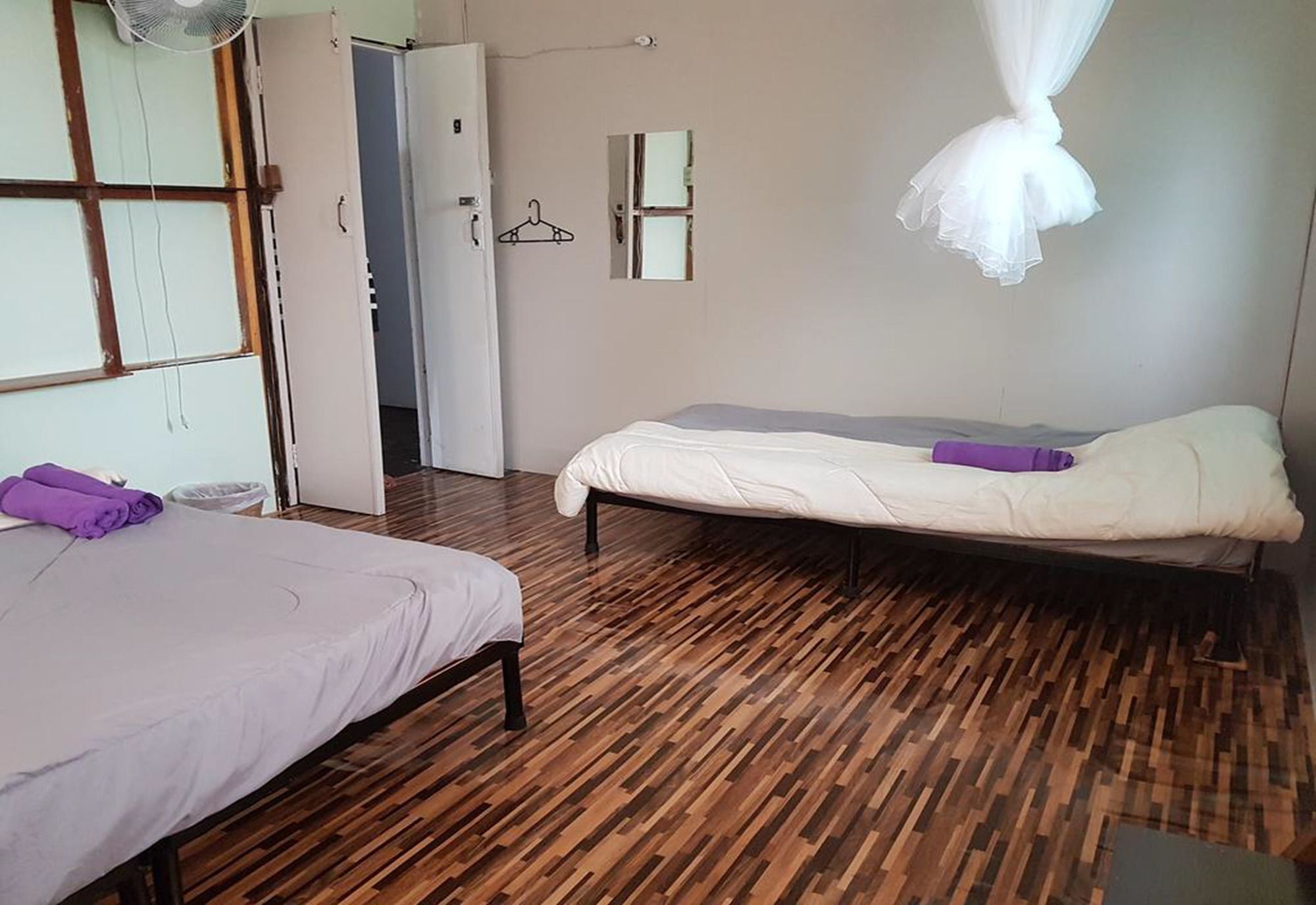 Bar 184 Party Hostel (Adults Only) Chiang Rai Dış mekan fotoğraf